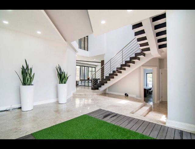5 BEDROOM HOUSE SOLD IN MEYERSDAL ECO ESTATE